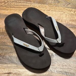 Reef Flip Flops brown white with silver